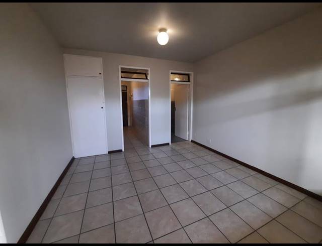 1 BEDROOM APARTMENT FOR SALE IN VANDERBIJLPARK CE 1